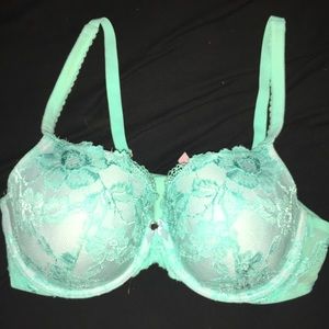 Victorias’s Secret Body by Victoria Bra
